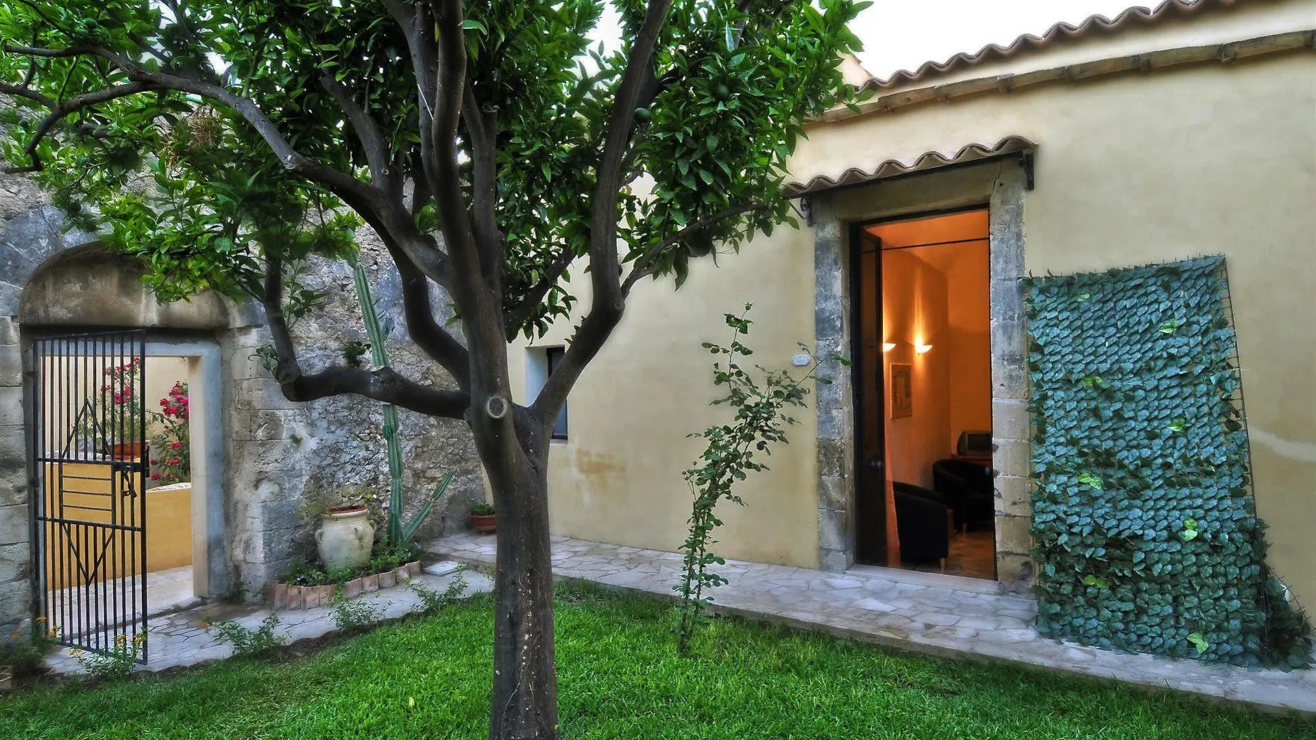 Il Giardino Del Barocco Bed & Breakfast Noto