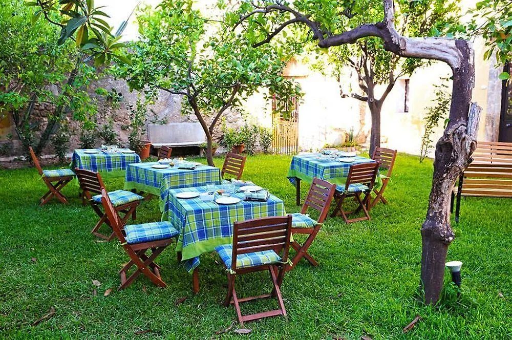 Il Giardino Del Barocco Bed & Breakfast Noto