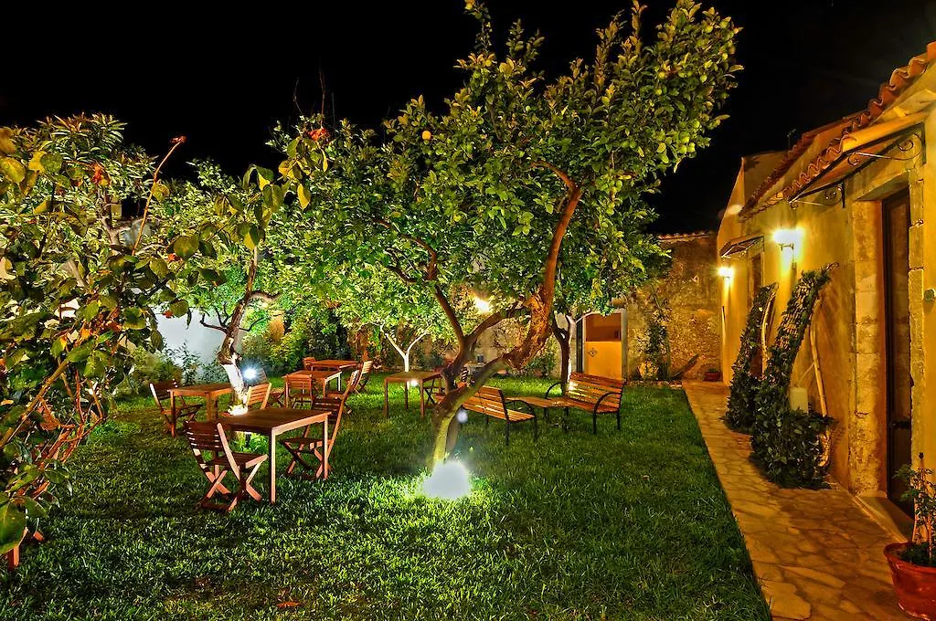 Il Giardino Del Barocco Bed & Breakfast Noto 3*,  Italy