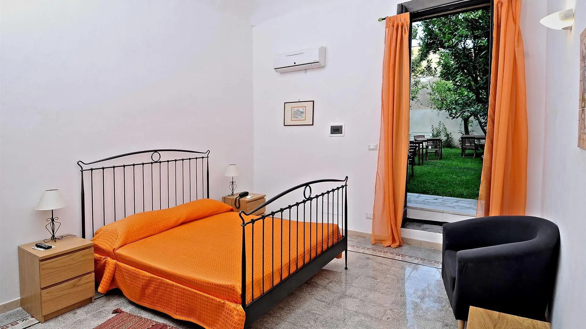 ***  Il Giardino Del Barocco Bed & Breakfast Noto Italy